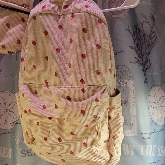 Strawberry Patterned Backpack With Matching Lunchbag - Picture 6 of 15